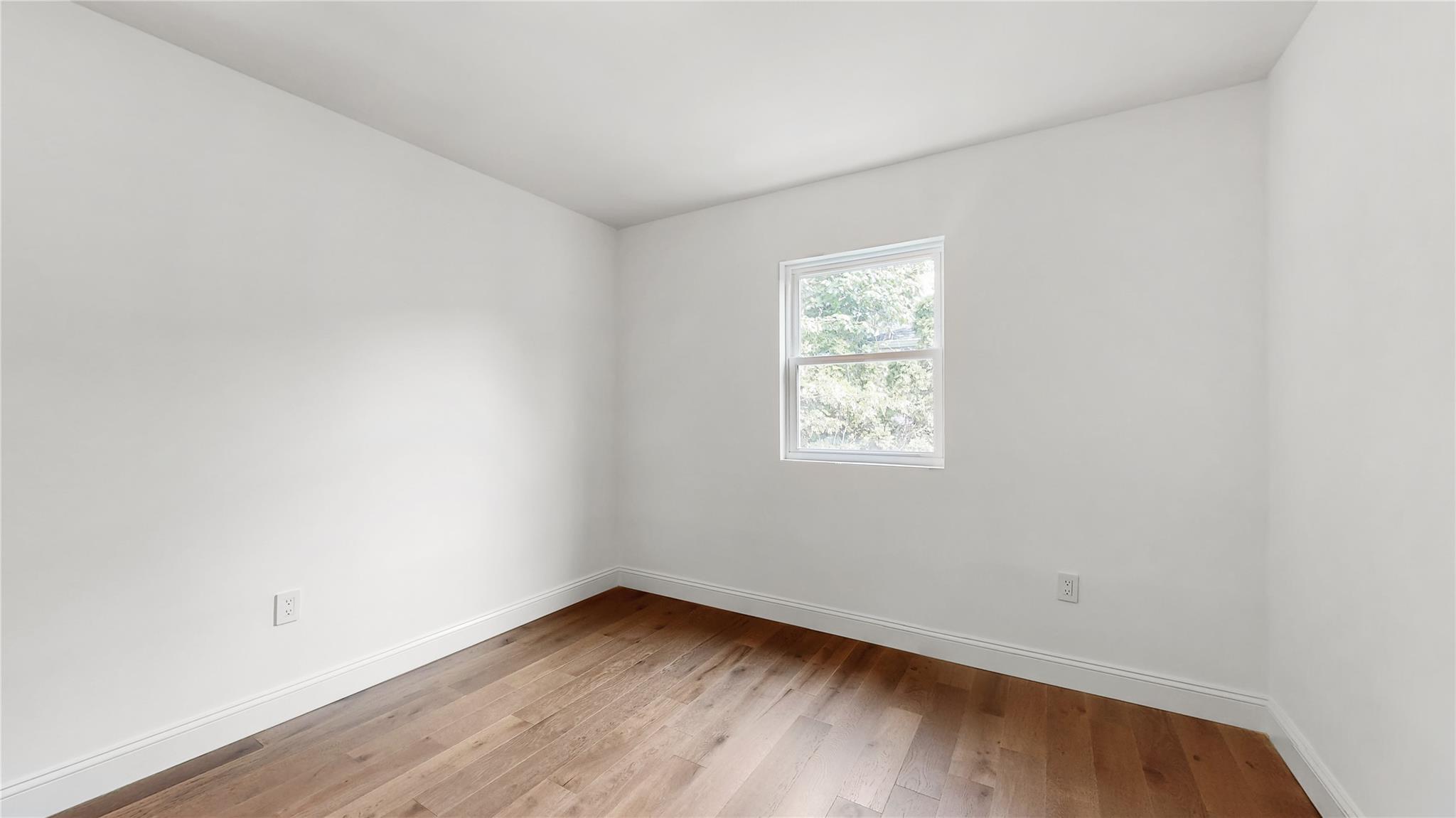706 Longacre Avenue, Woodmere, New York image 32