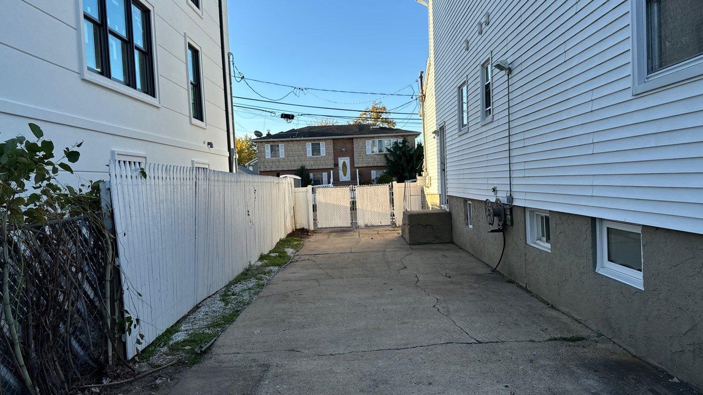 5 Court Ct, East Rockaway, New York image 13