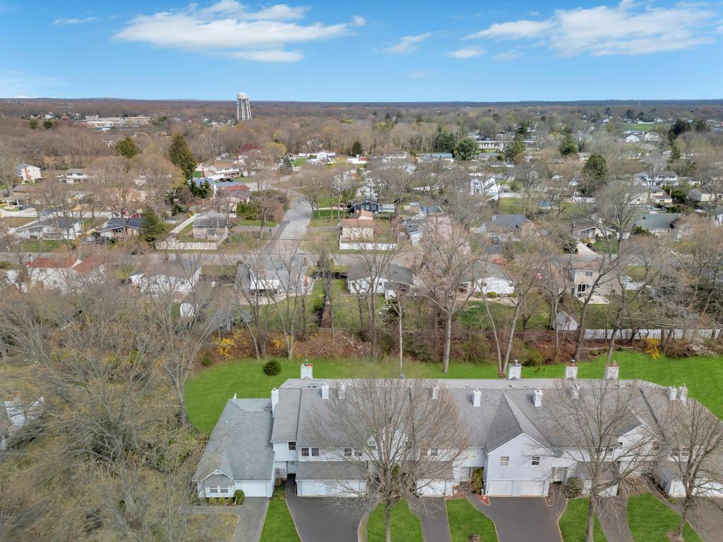 203 Sara Circle #203, Port Jefferson Station, New York image 37