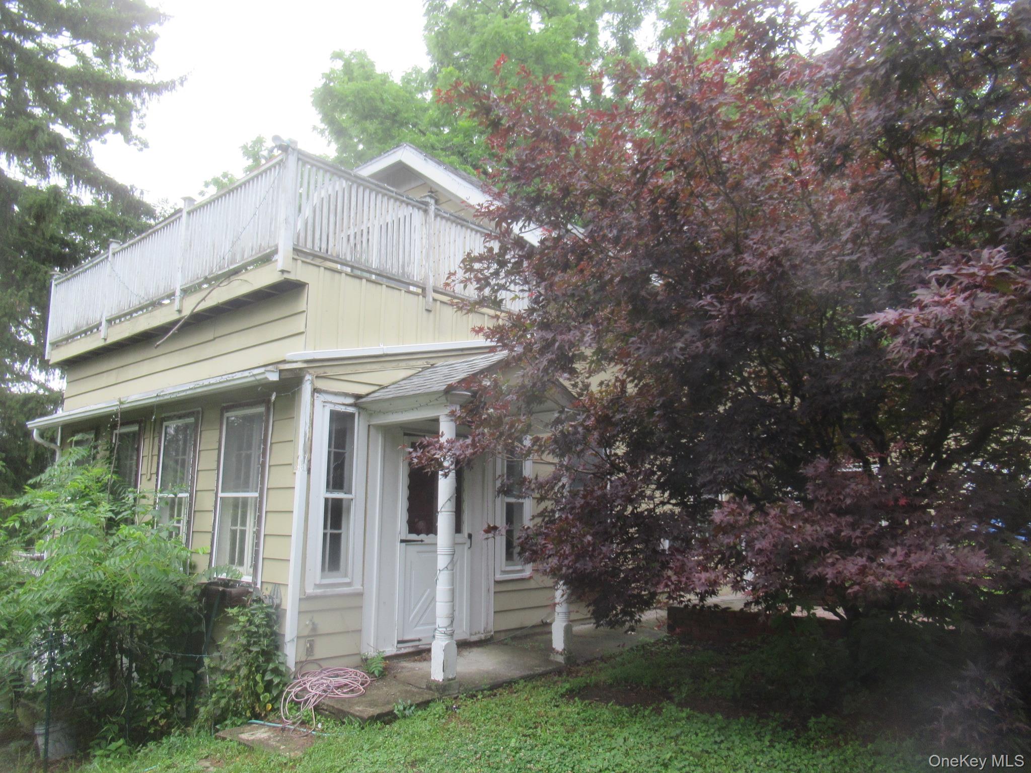 2 Academy Avenue