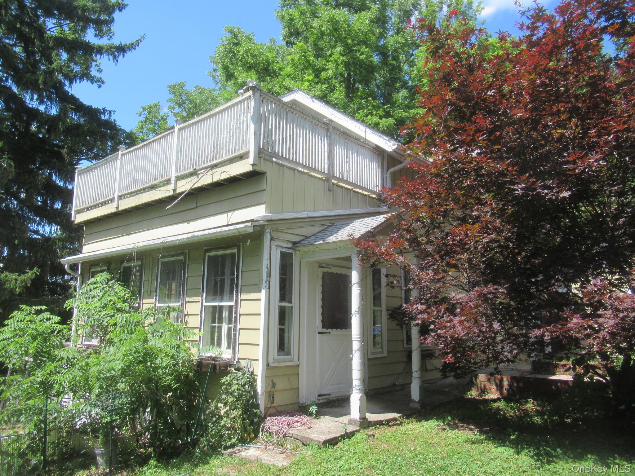 2 Academy Avenue