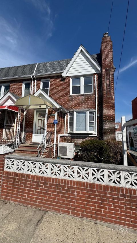 Homes For Sale - 14729 Coolidge Avenue<br/> Briarwood, NY 11435