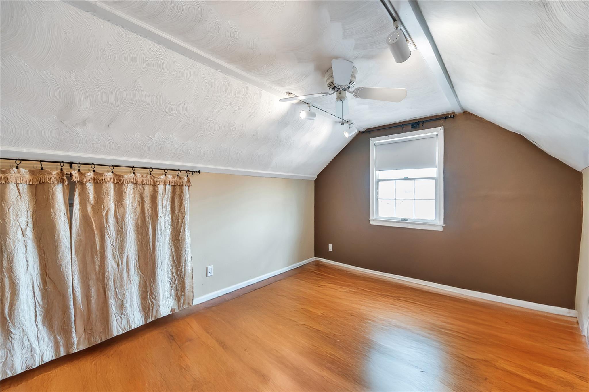 2193 Post Street, East Meadow, New York image 17