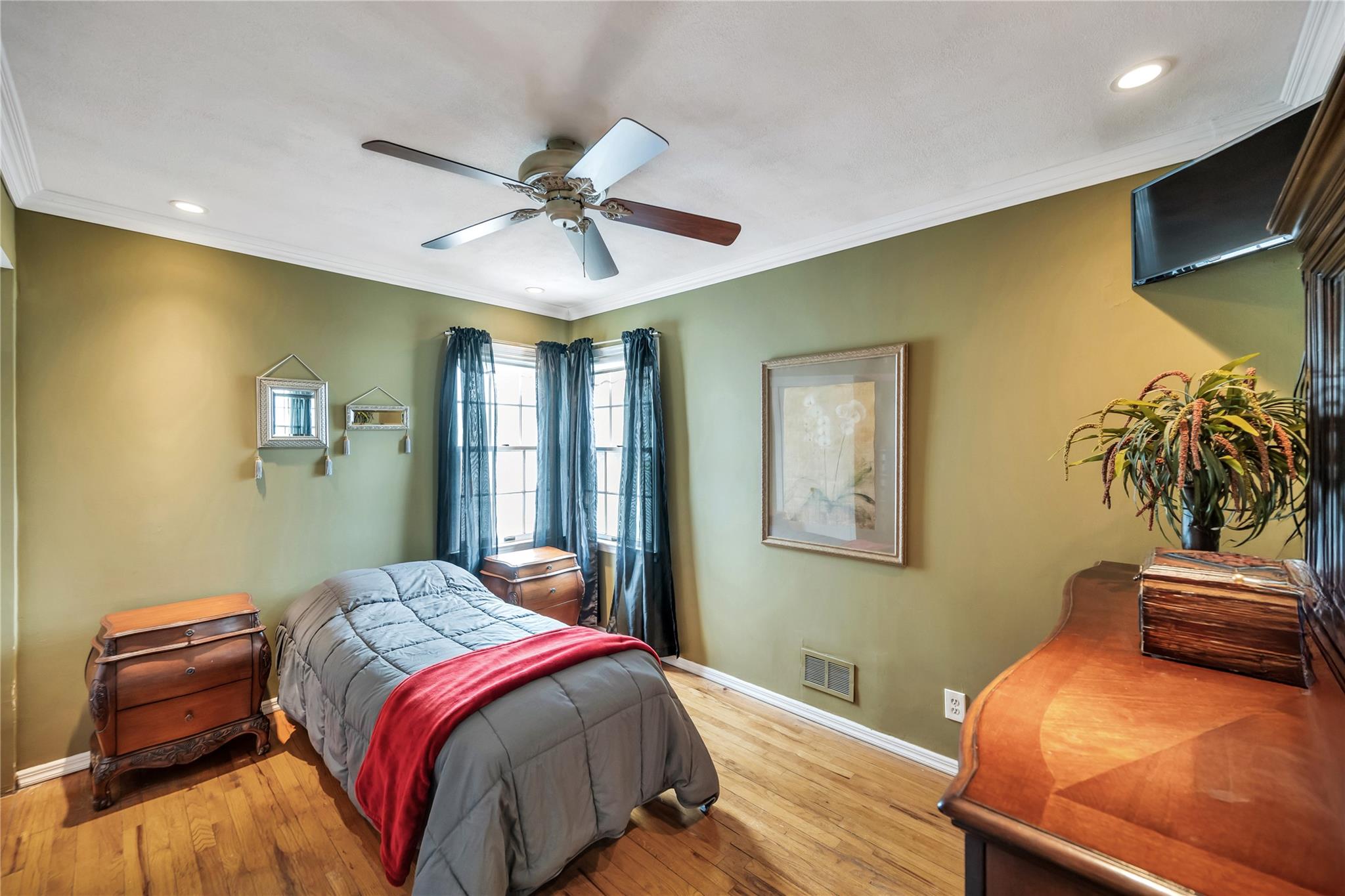 2193 Post Street, East Meadow, New York image 11