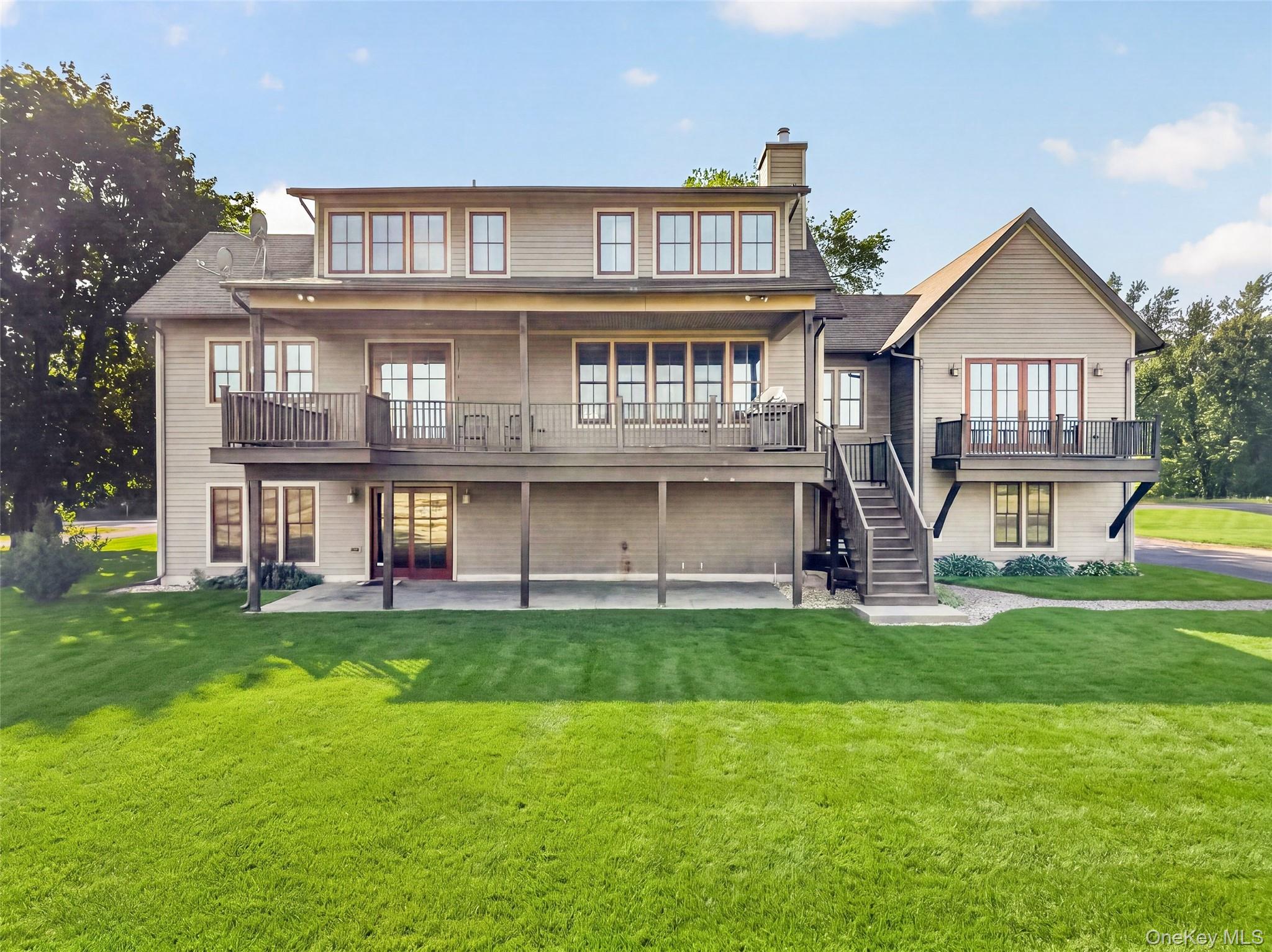 231-233 Celery Avenue 231