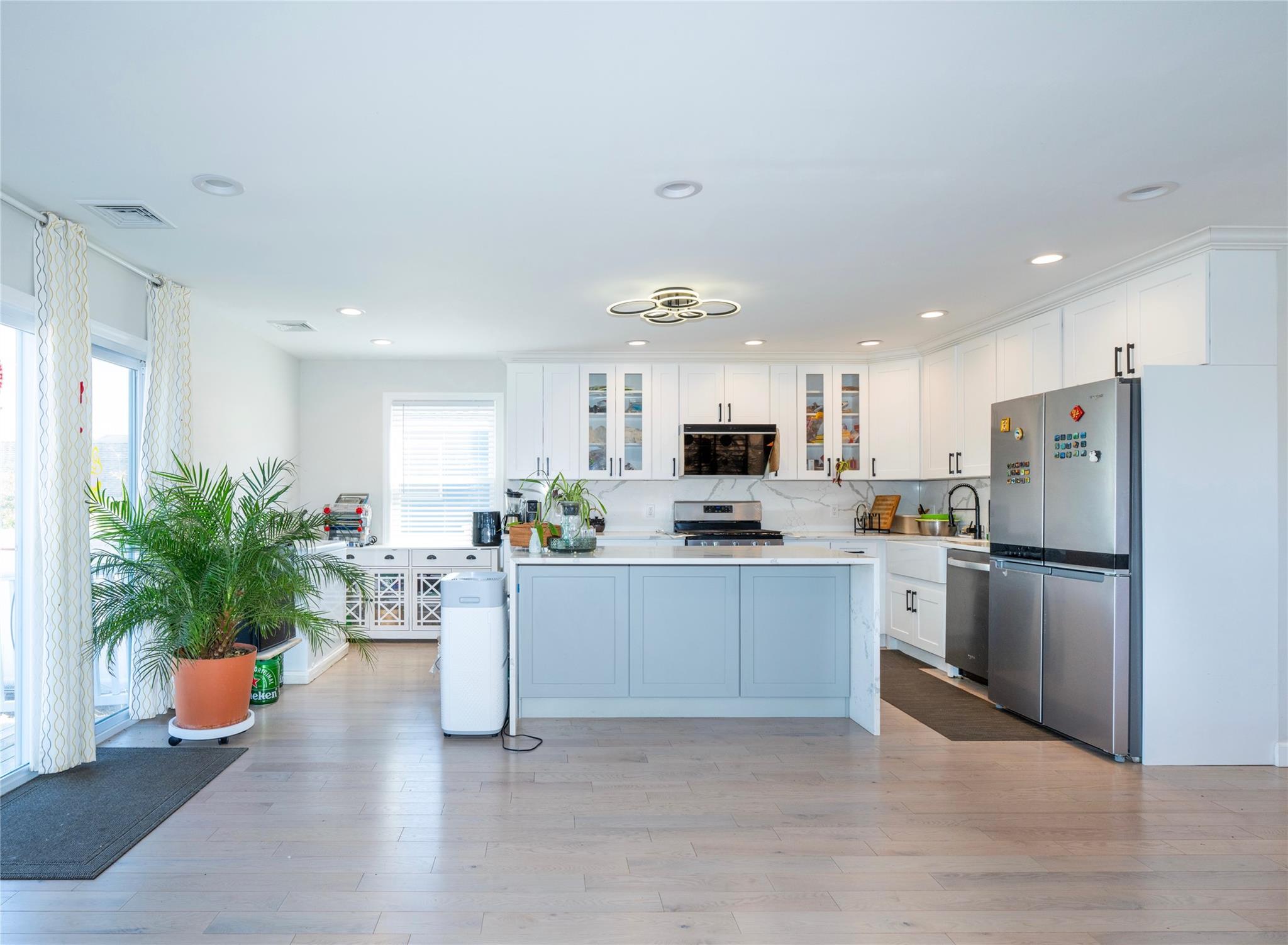 3875 South Street, Seaford, New York image 3