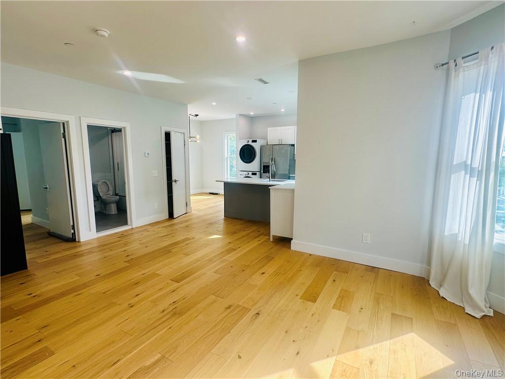 56 Wildey Street 2FL