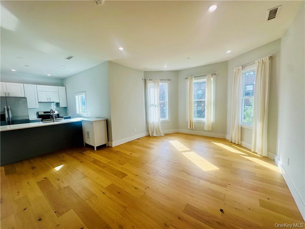 56 Wildey Street 2FL