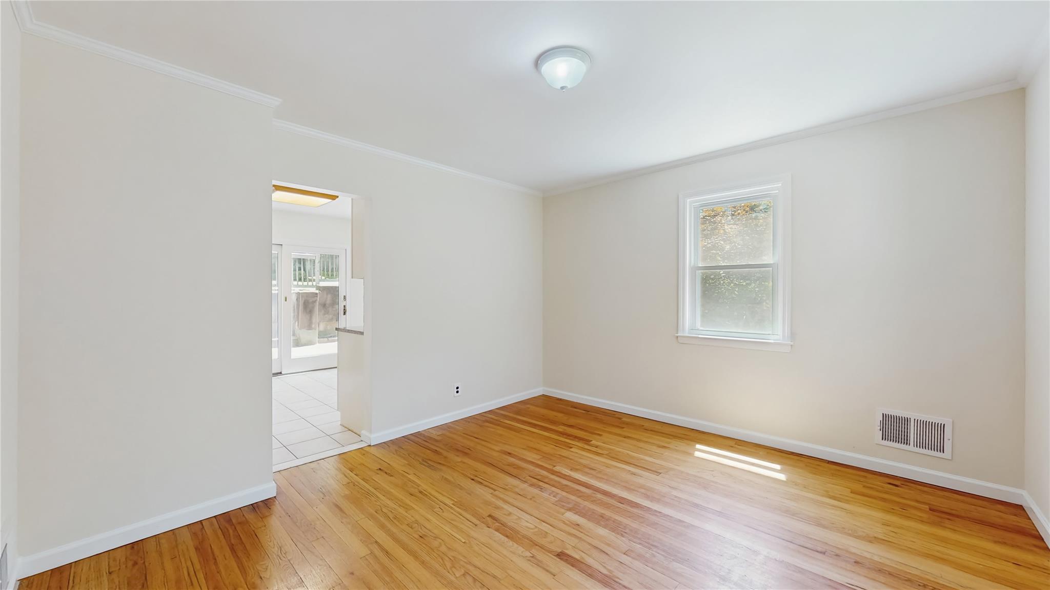62 Dale Road, Eastchester, New York image 9