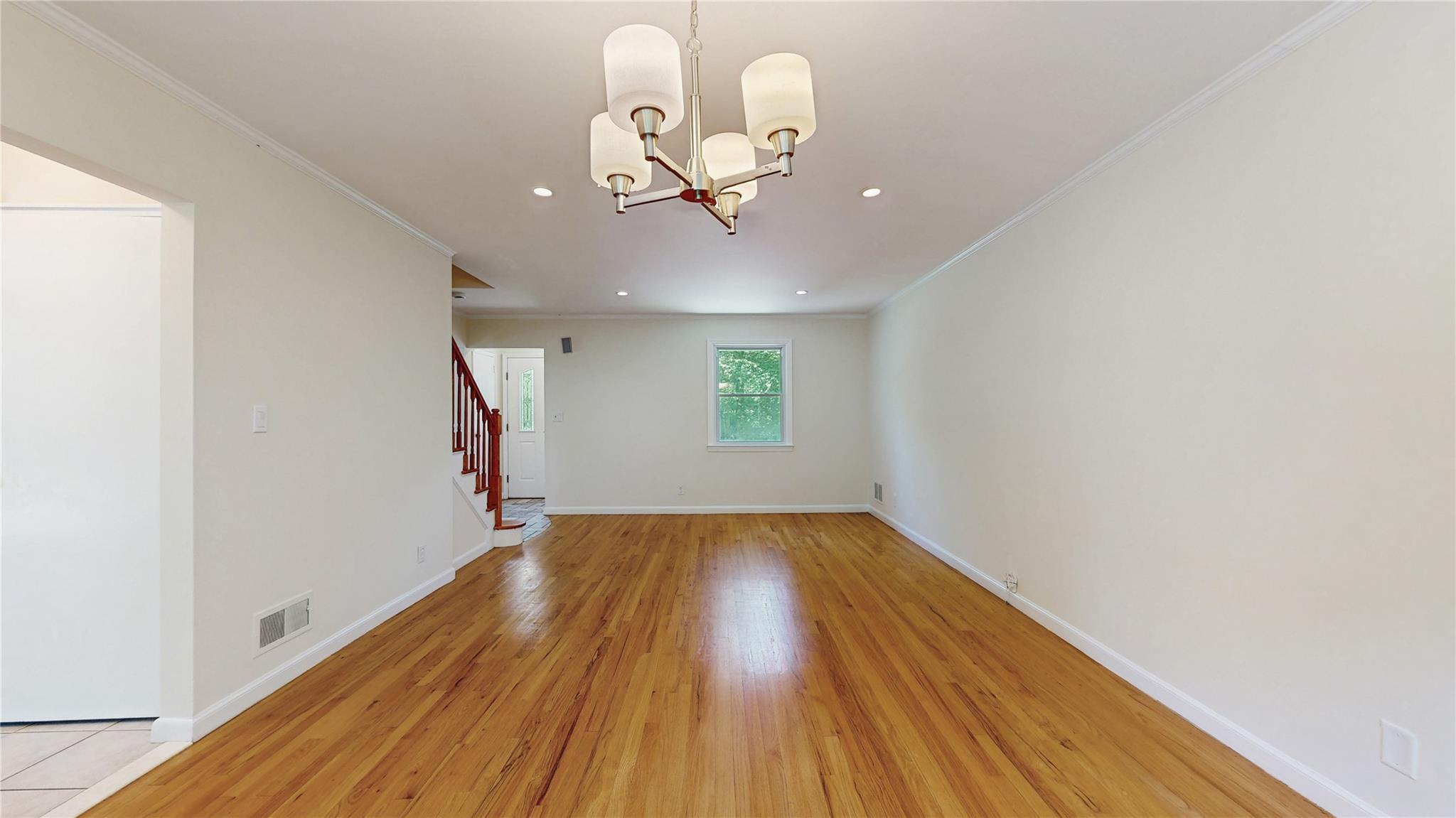 62 Dale Road, Eastchester, New York image 6