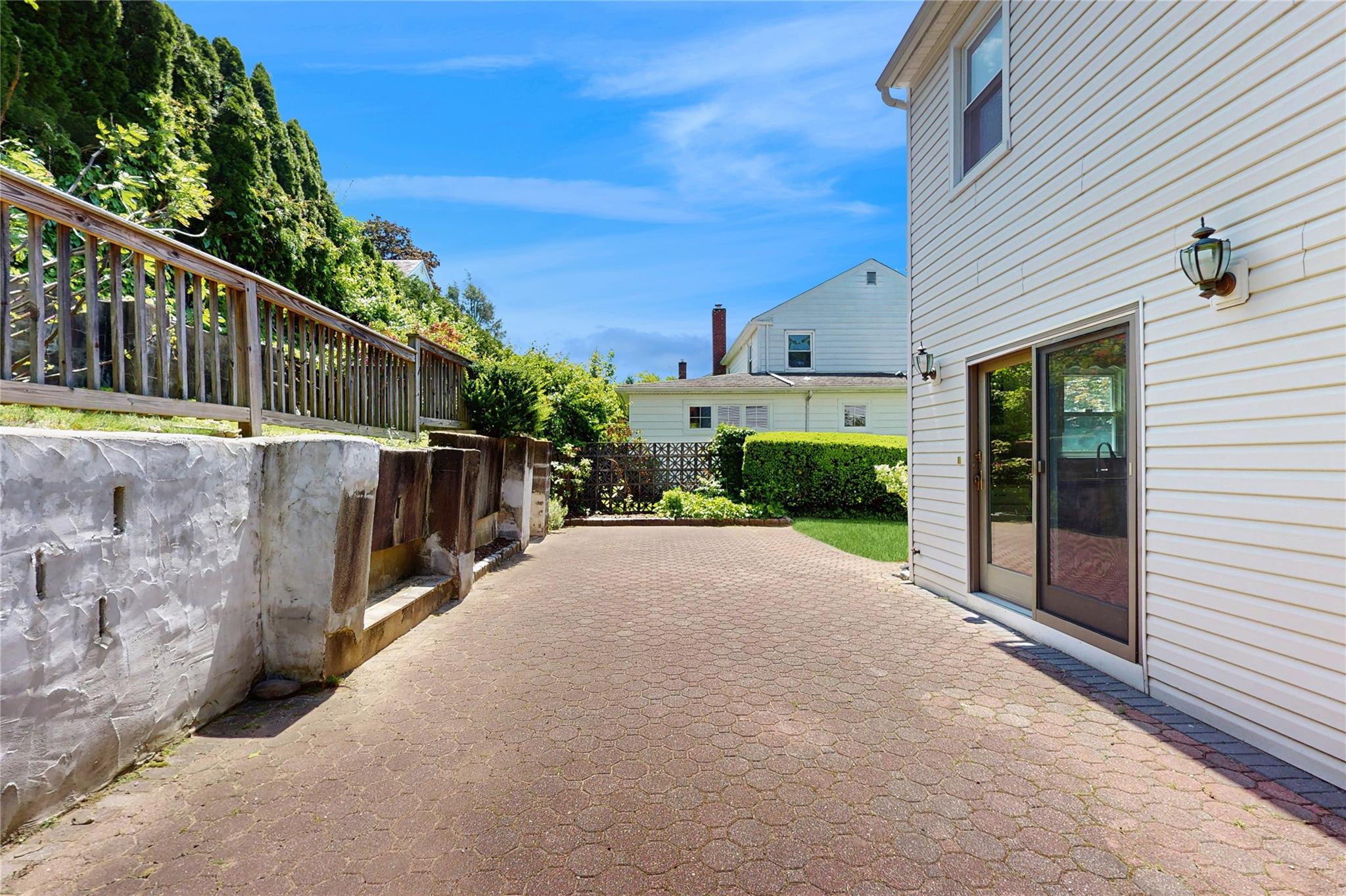 62 Dale Road, Eastchester, New York image 20