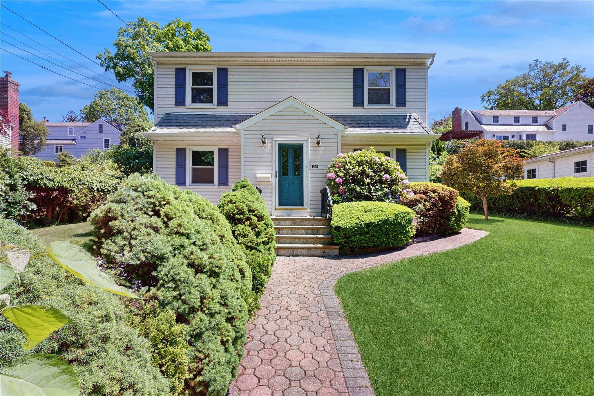 62 Dale Road, Eastchester, New York image 1