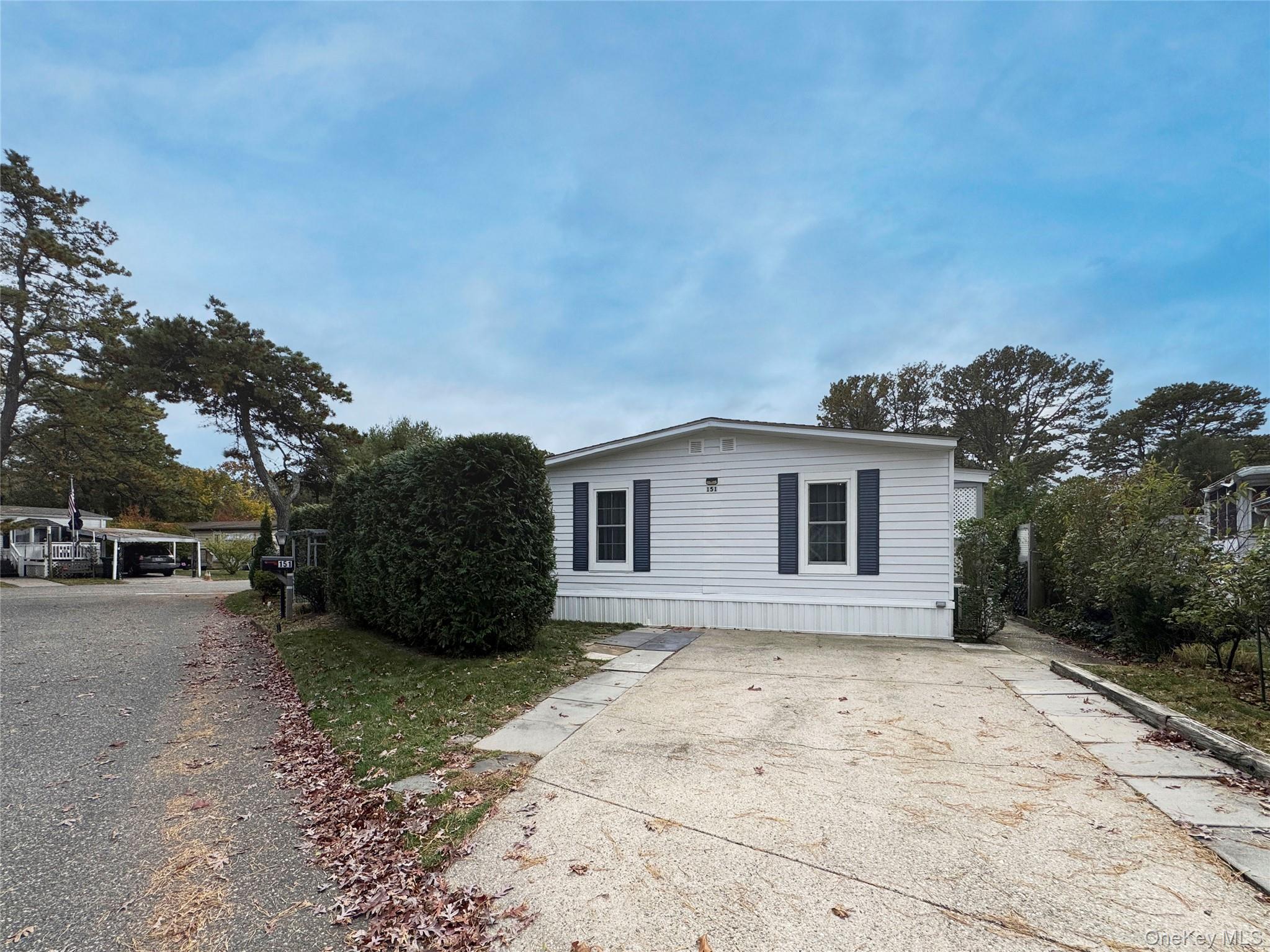 525/151 Riverleigh Avenue 151