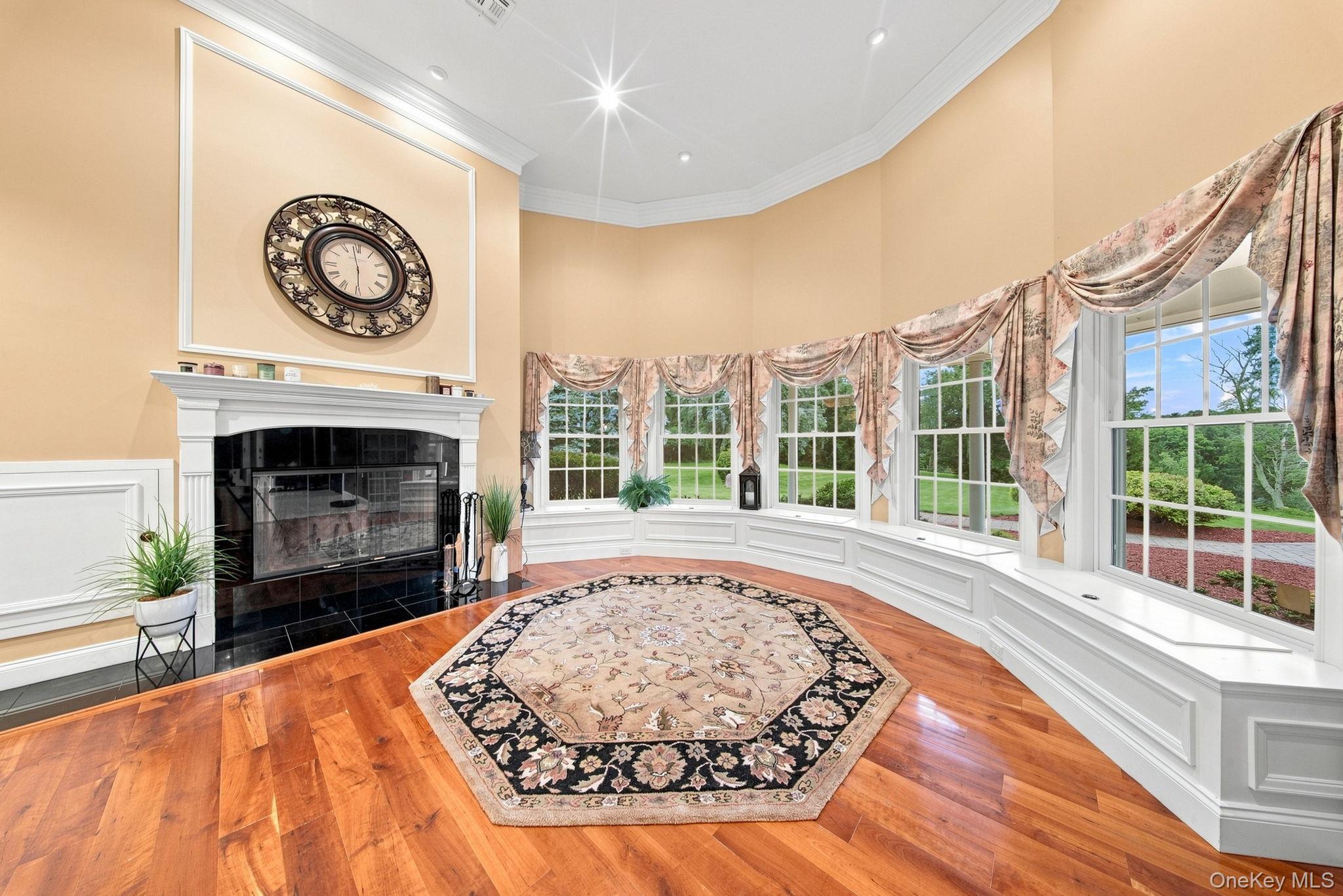 345 Mountain Road