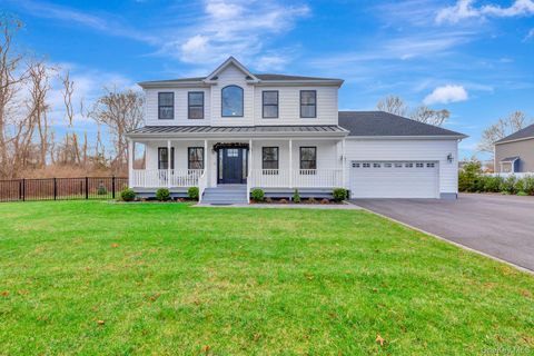 15 Shaw Lane East Moriches NY 11940