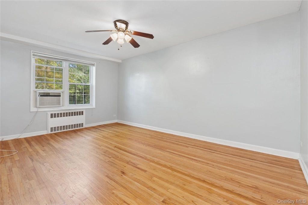 Photo of 139-09 84 Drive #209, Briarwood, NY 11435 (MLS # 928046)