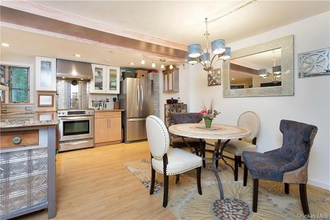 18 Valley Road Katonah NY 10536