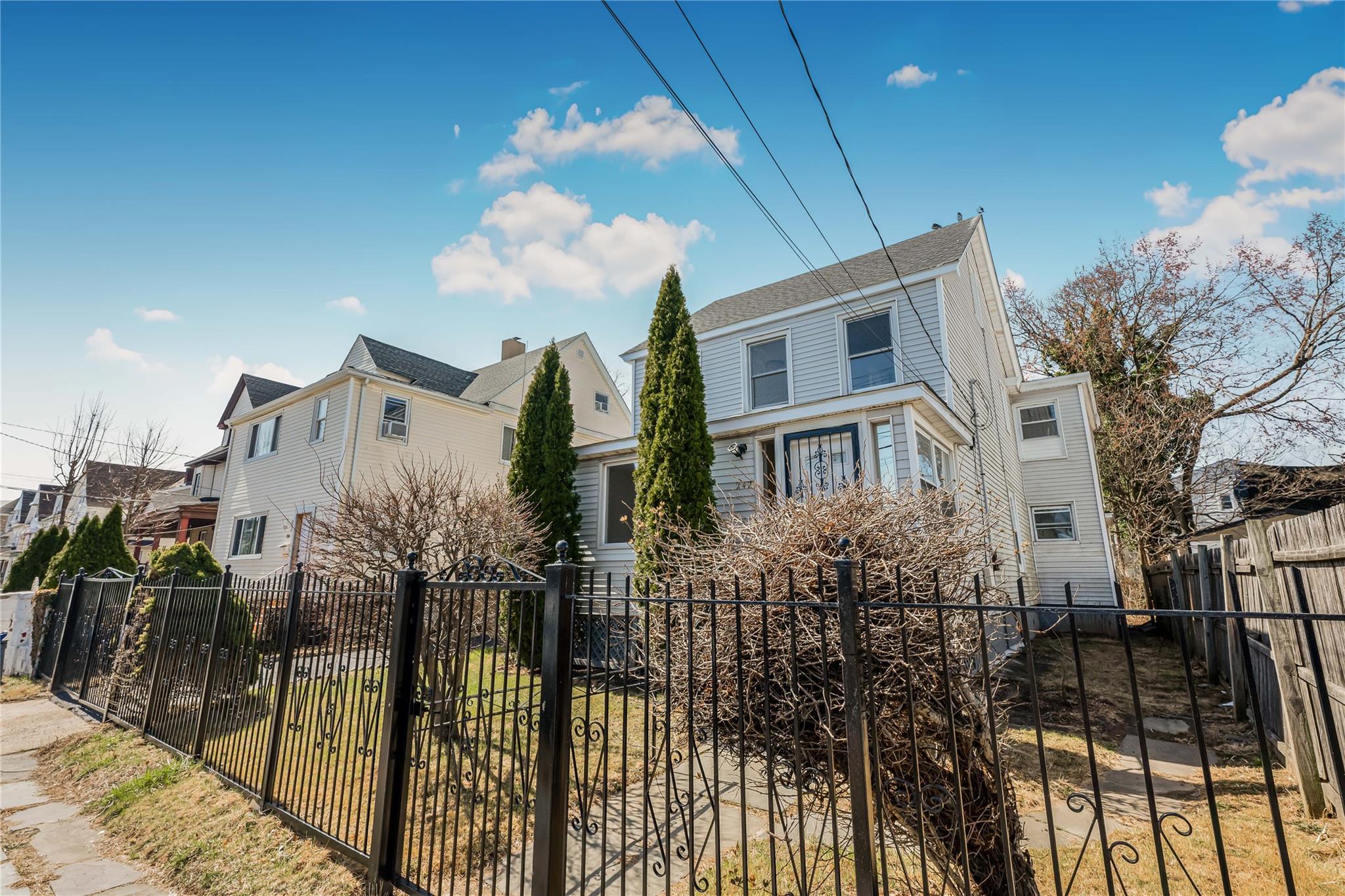 242 S First Avenue, Mount Vernon, New York image 1