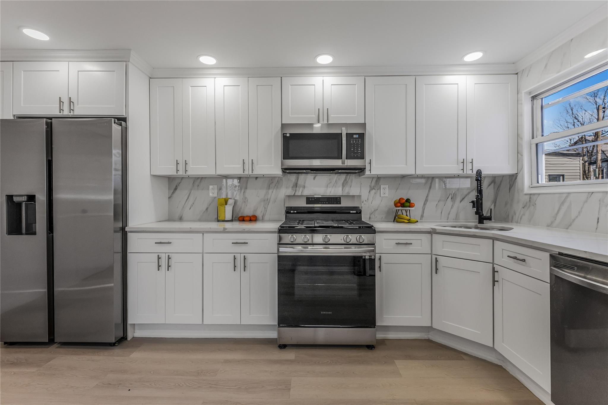 242 S First Avenue, Mount Vernon, New York image 12