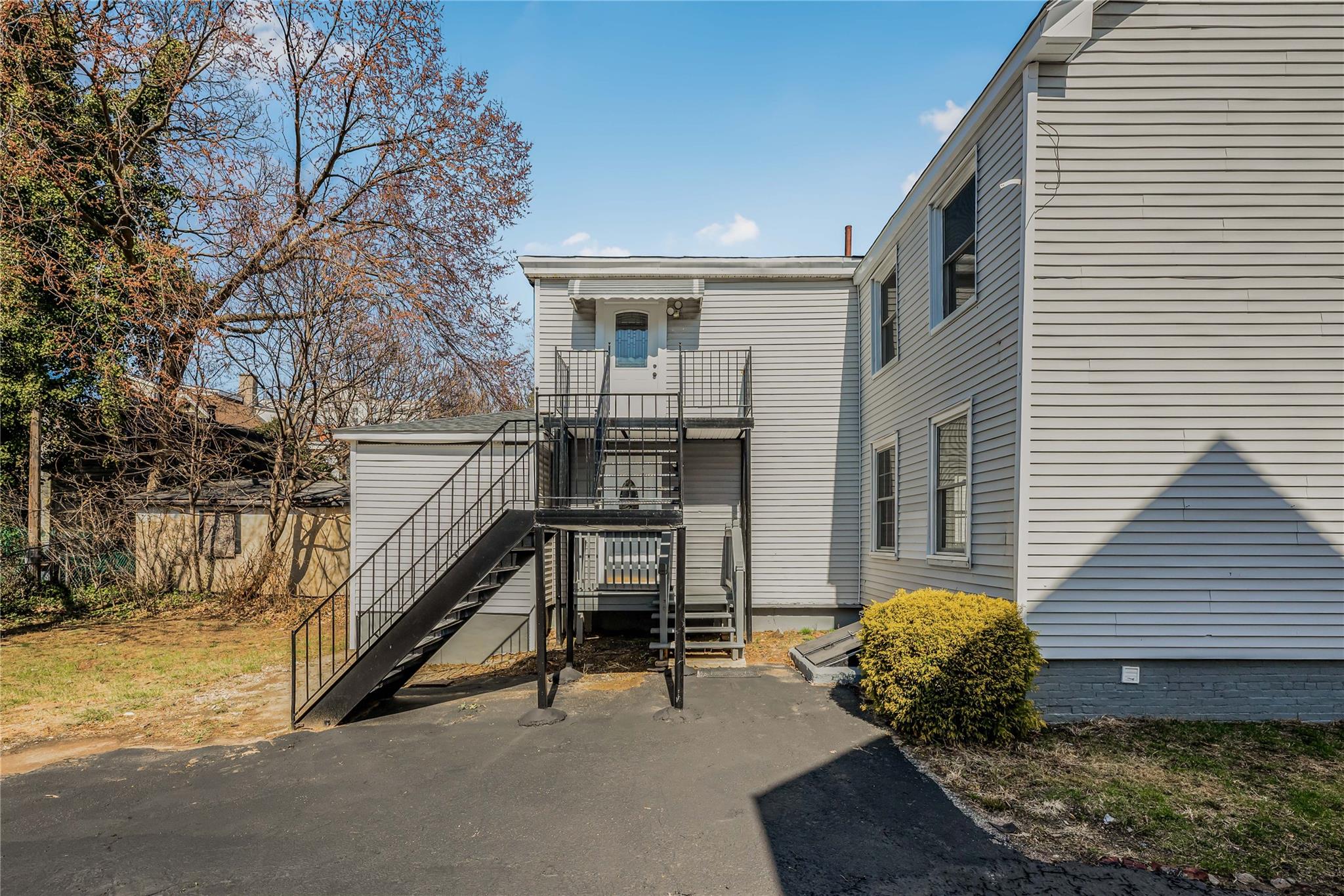 242 S First Avenue, Mount Vernon, New York image 5