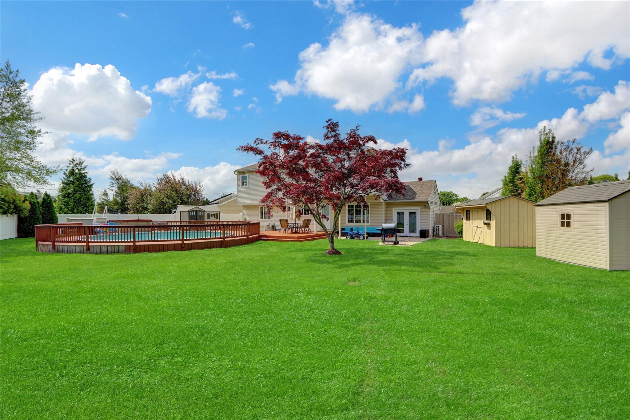 6 Pasture Court, Bethpage, New York image 16
