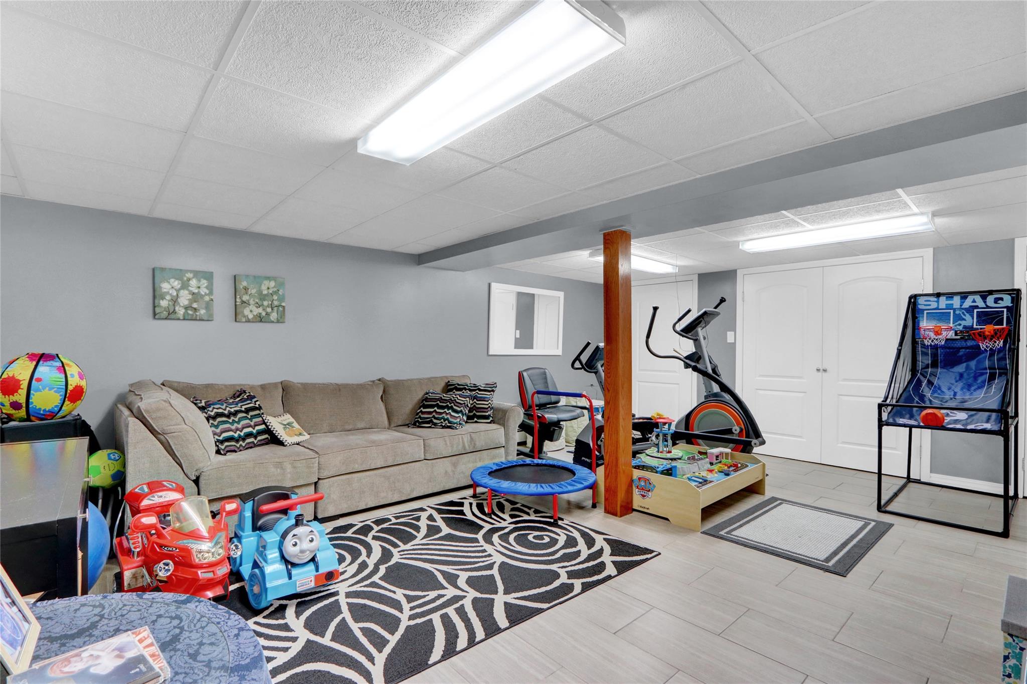 6 Pasture Court, Bethpage, New York image 10