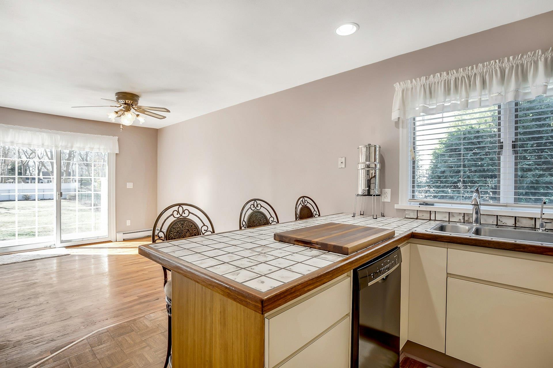 80 Teddy Court, Ronkonkoma, New York image 12