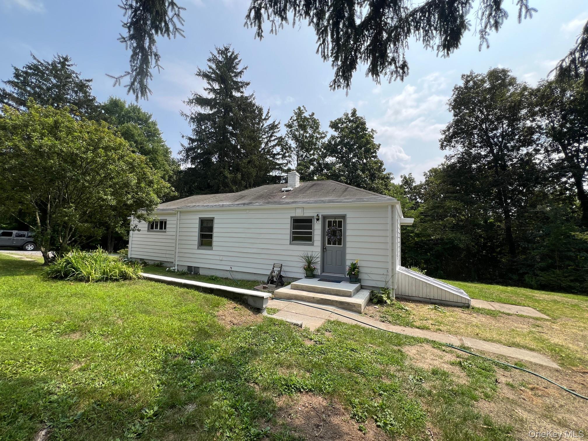 1253 Salt Point Turnpike