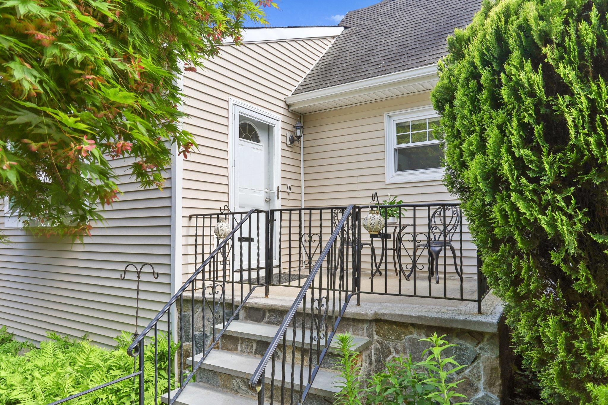 11 Brundage Street, Armonk, New York image 2