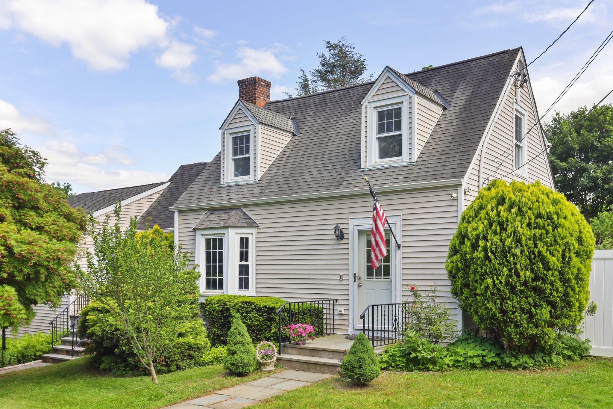 11 Brundage Street, Armonk, New York image 1