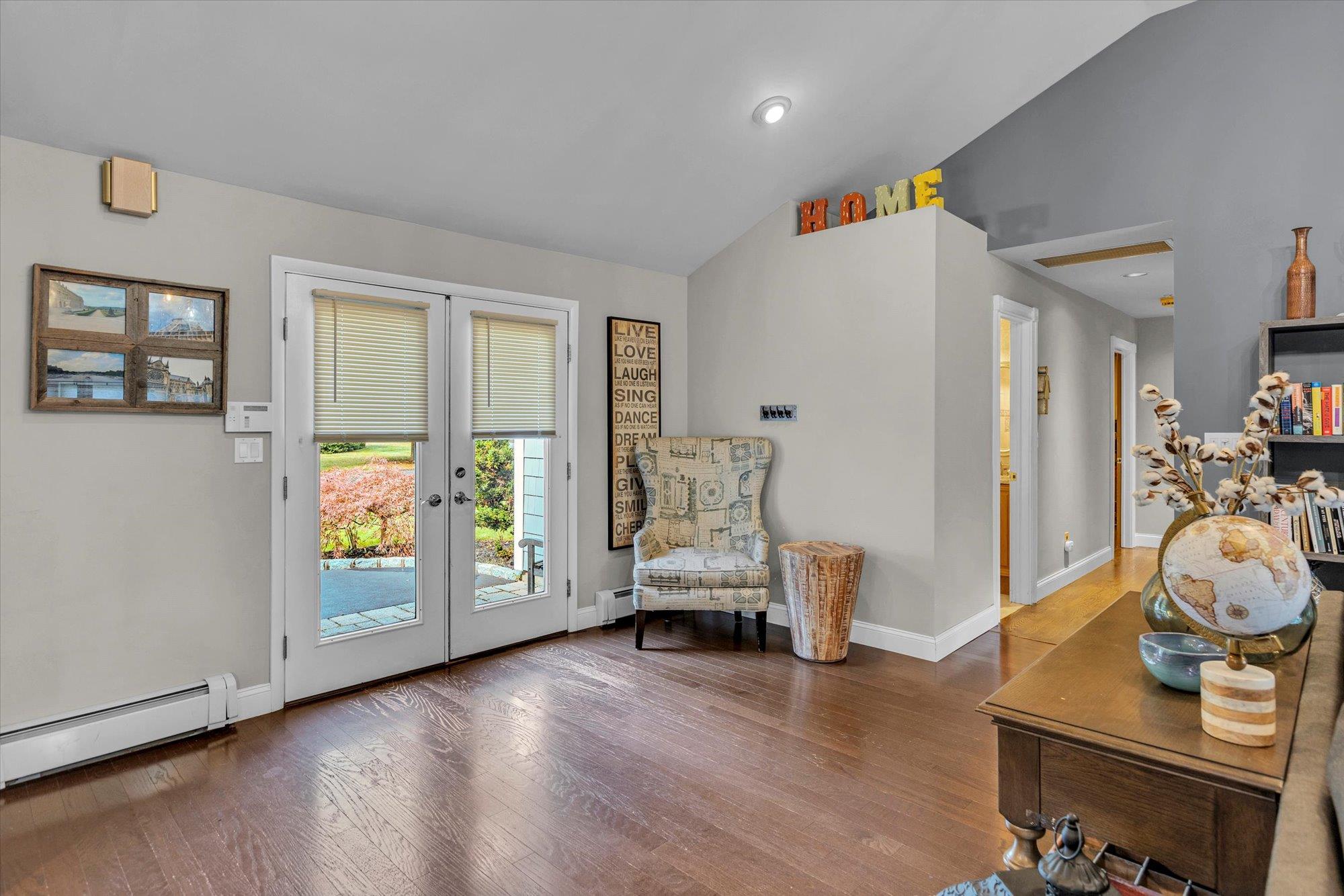 5 Crawford Drive, Dix Hills, New York image 4