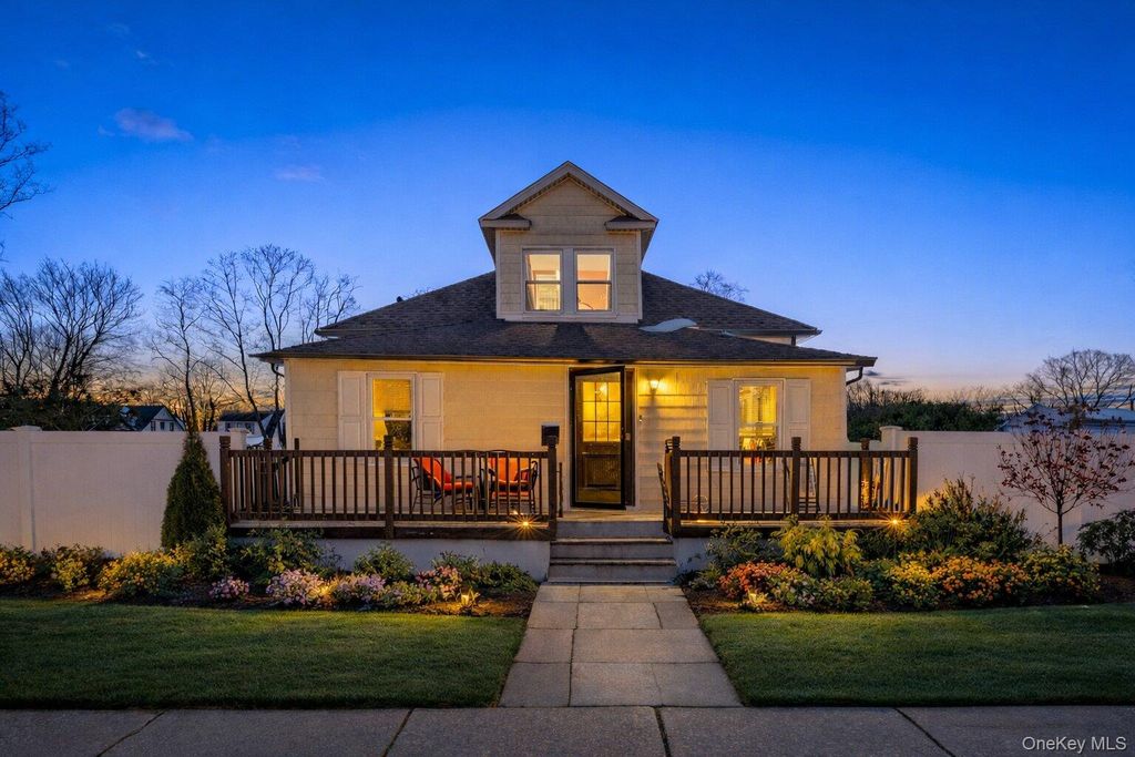 Photo of 23 Pineview Boulevard, Central Islip, NY 11722 (MLS # 964968)