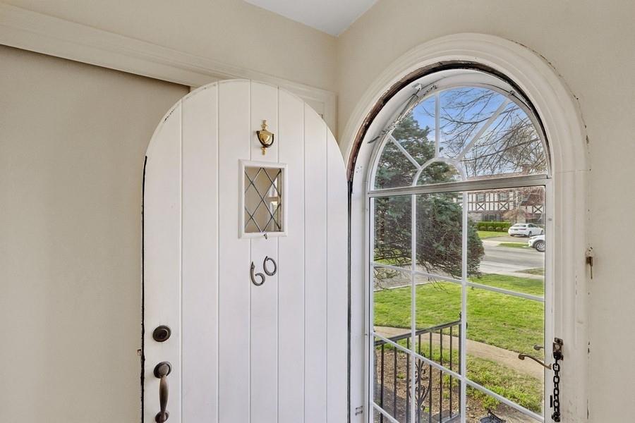 60 Huntington Road, Garden City, New York image 3