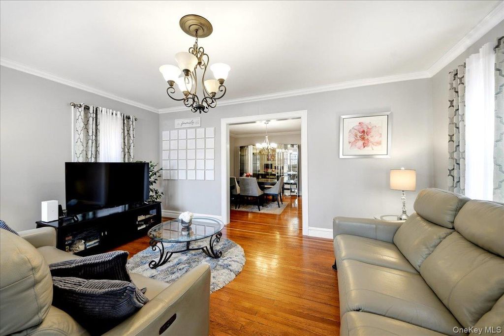 Photo of 2042 Bogart Avenue, Bronx, NY 10462 (MLS # 988127)