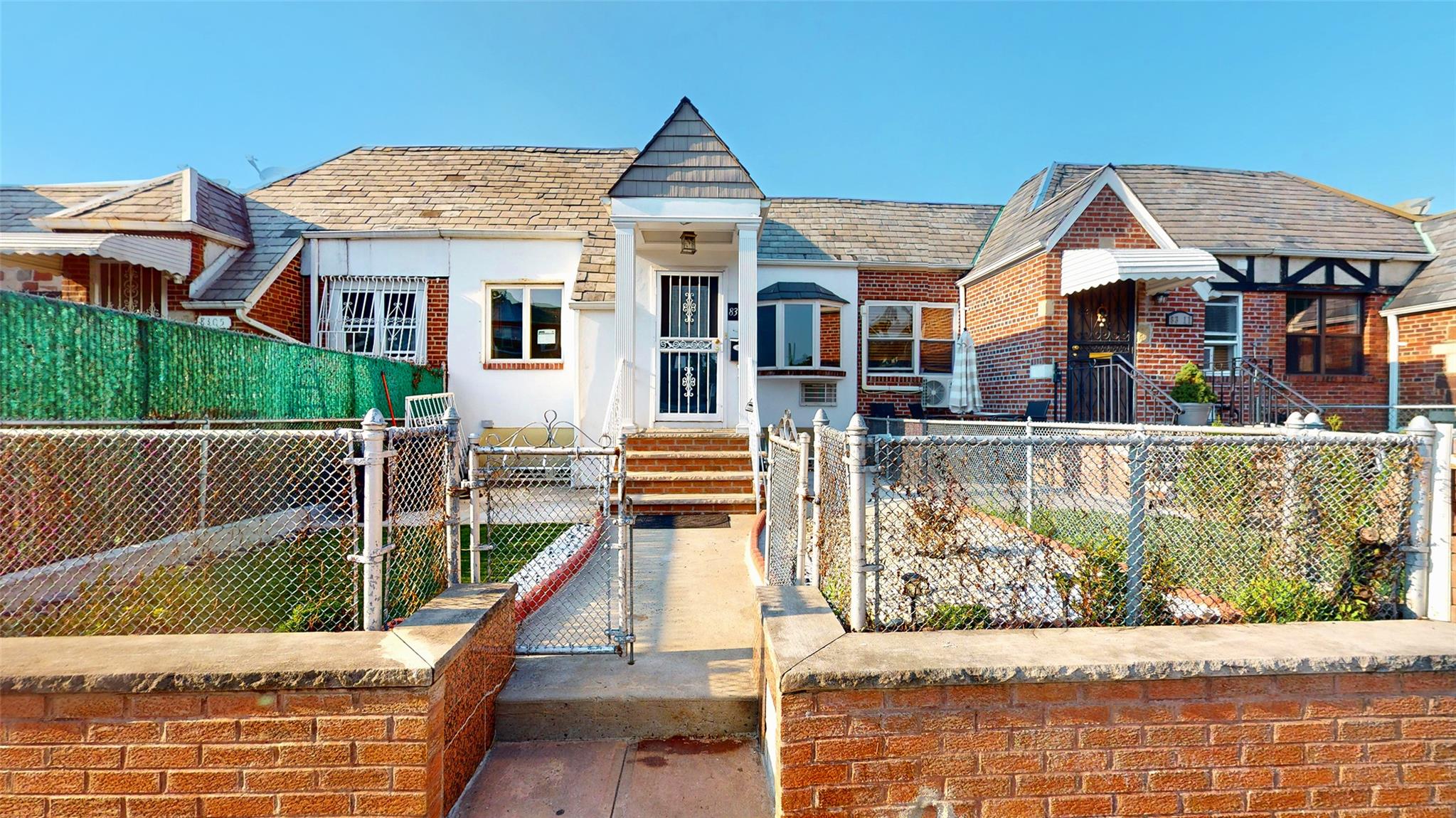 25th Avenue 1, East Elmhurst, Queens, NY - 2 Bedrooms  
2 Bathrooms  
5 Rooms - 