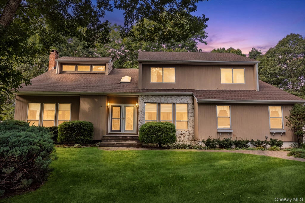 Photo of 46 Golf Club Circle, Manorville, NY 11949 (MLS # 1055907)