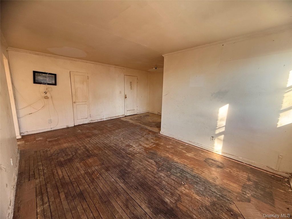 Photo of 47-22 215th Place #3D, Bayside, NY 11361 (MLS # 961620)