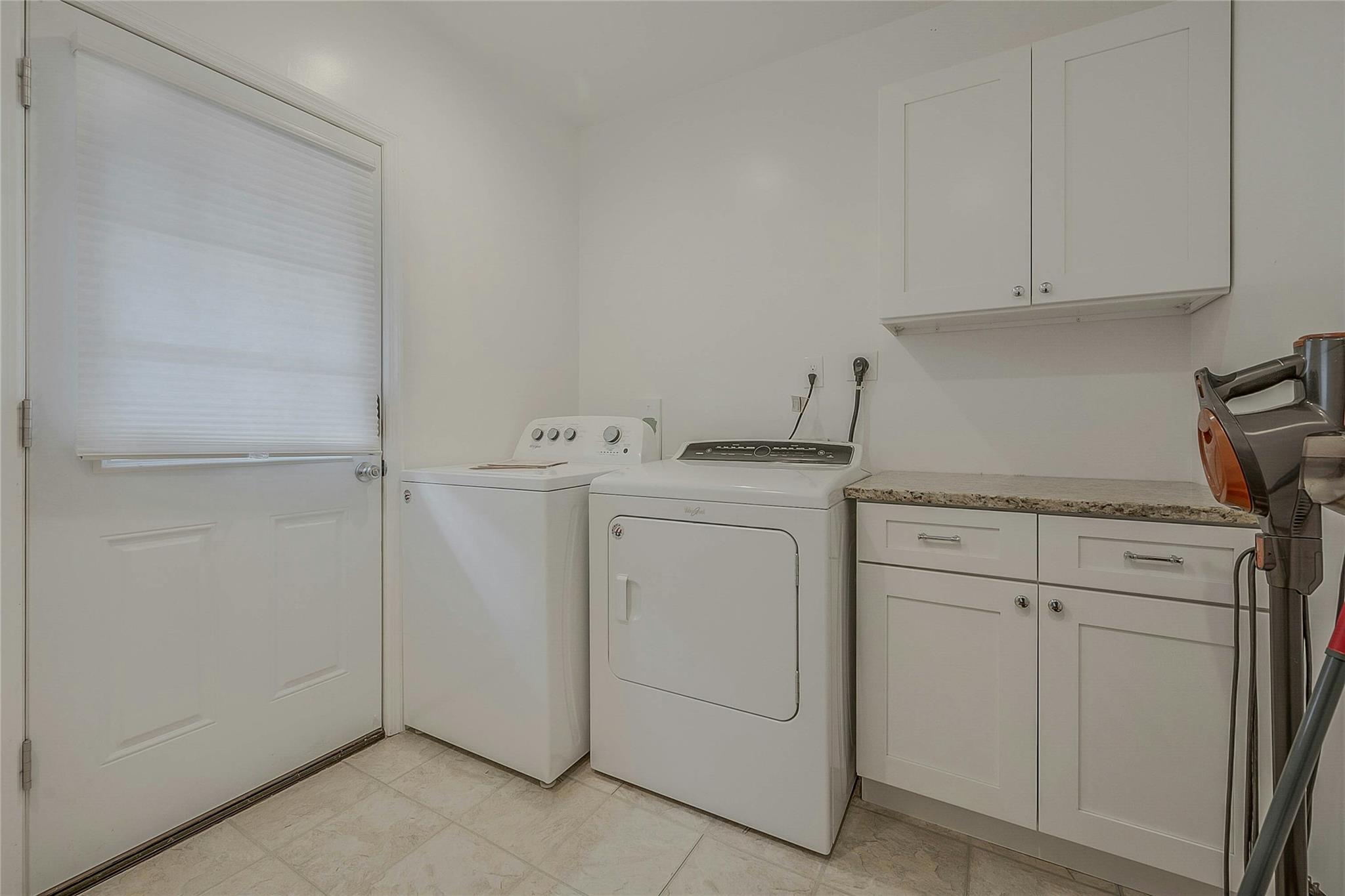 4 Thornwood Circle, Setauket, New York image 13
