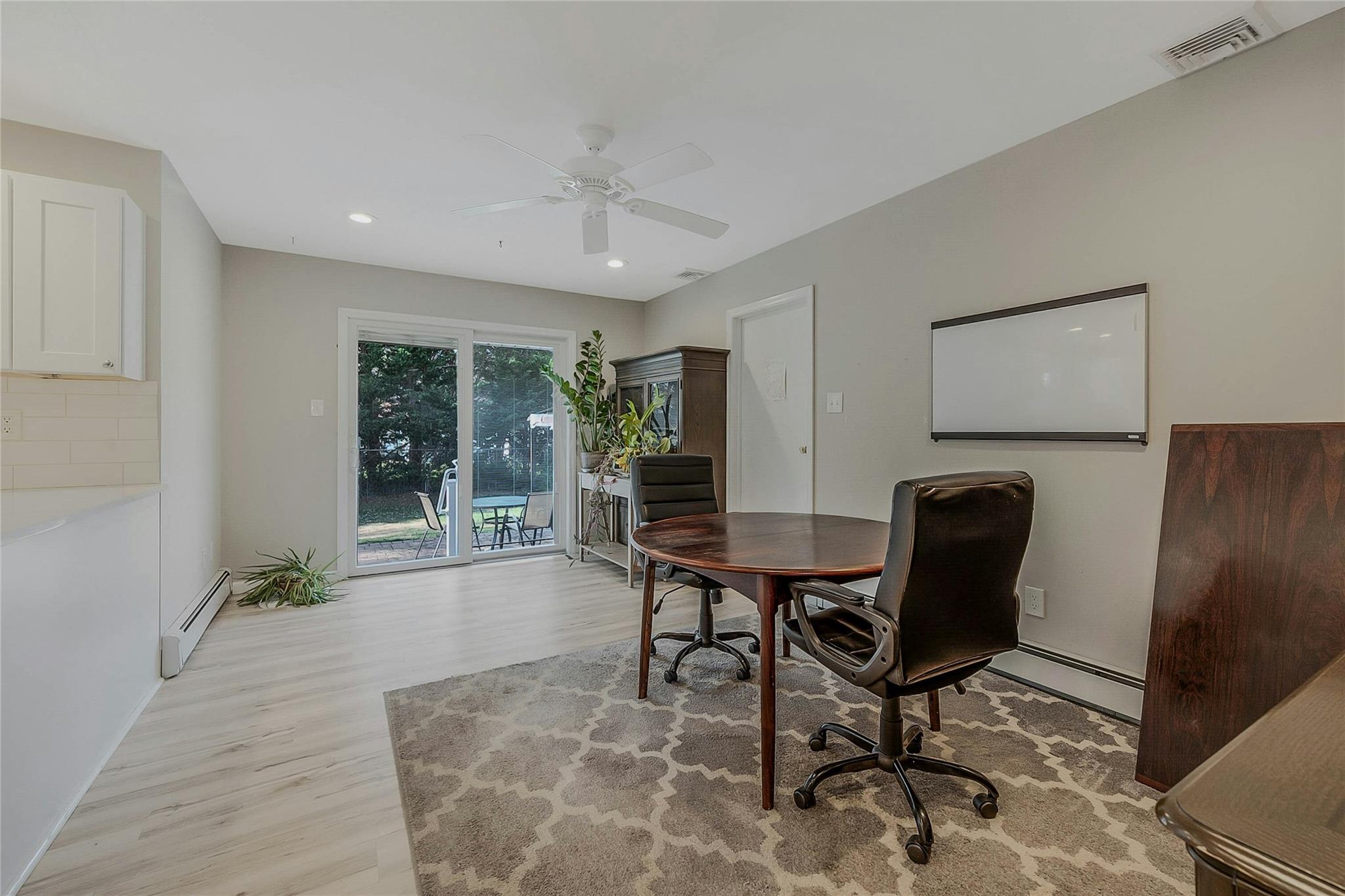 4 Thornwood Circle, Setauket, New York image 12