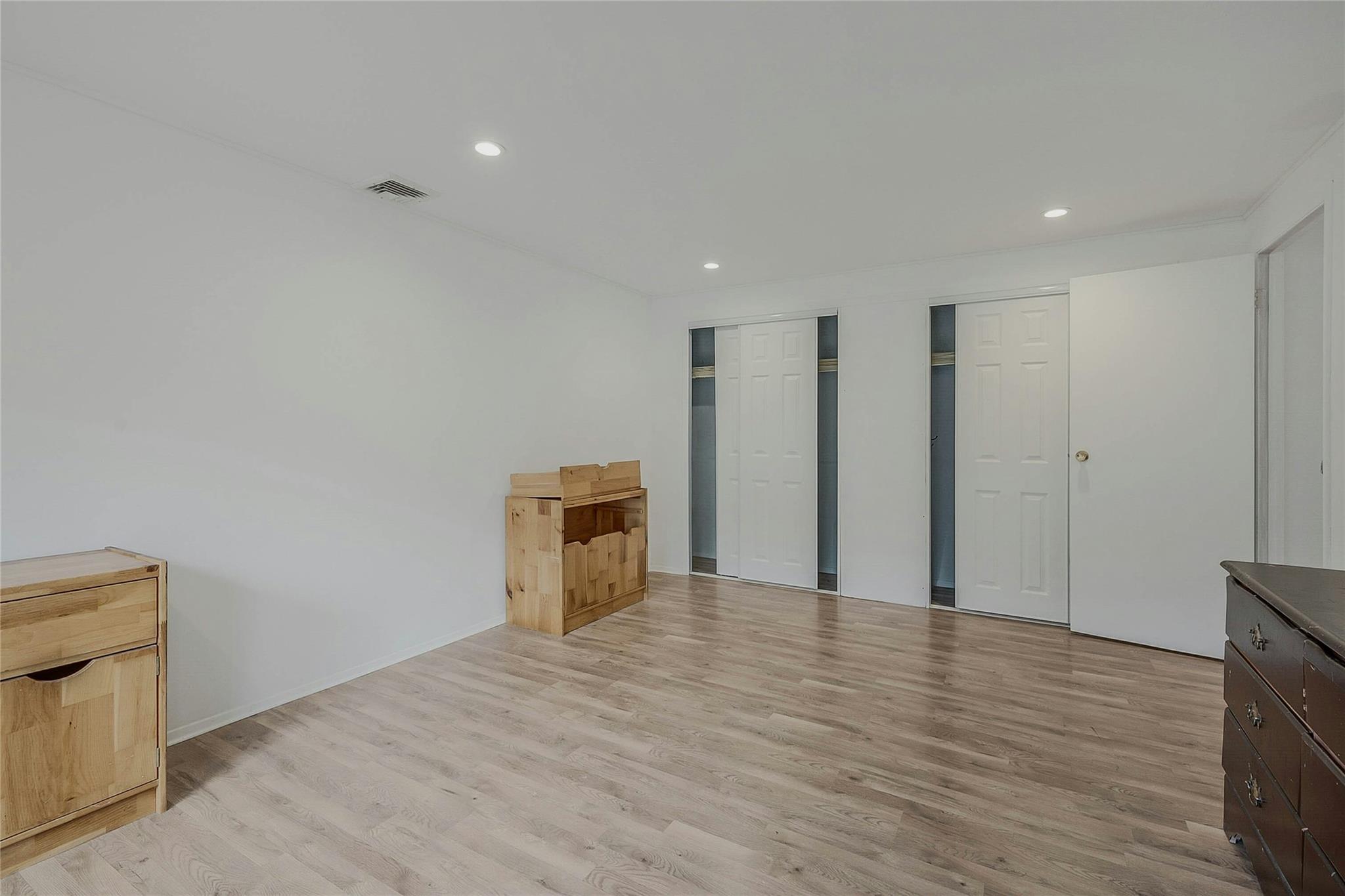 4 Thornwood Circle, Setauket, New York image 21