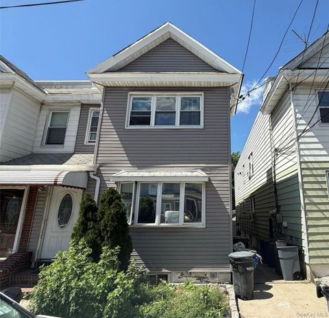 Multifamily For Sale - 6911 58th Road<br/> Maspeth, NY 11378