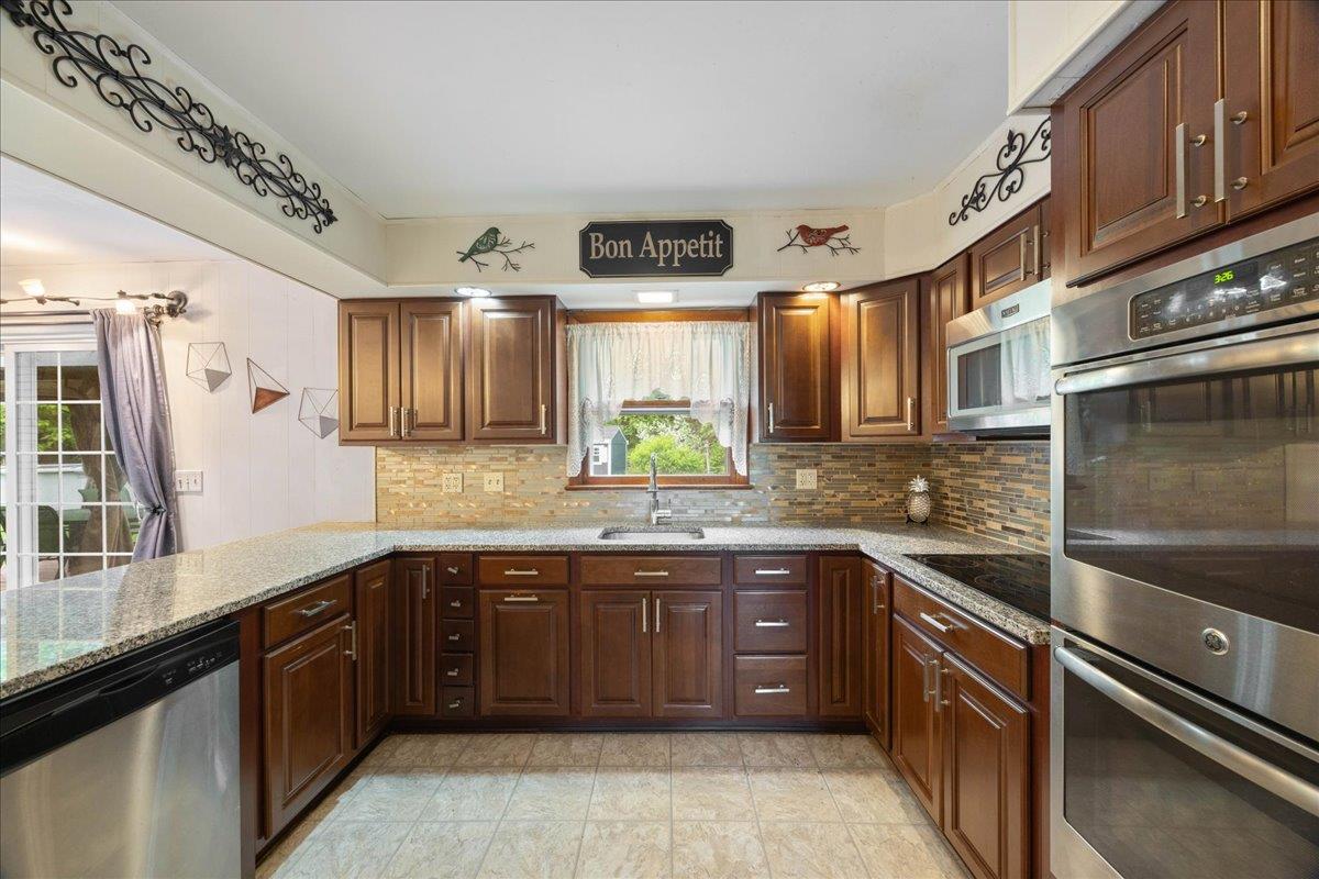 21 Sloane Road, Newburgh, New York image 17