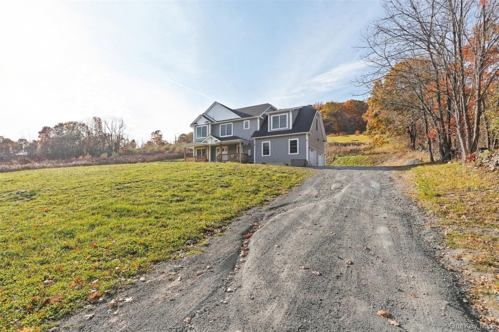 Photo of 1061 Mountain Road, Port Jervis, NY 12771 (MLS # 1066903)
