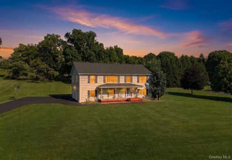 Photo of 3 Mill Pond Road, Marlboro, NY 12542 (MLS # 1025801)