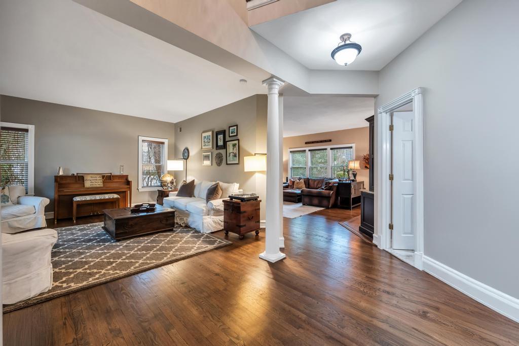 30 Ridgefield Drive, Shoreham, New York image 4