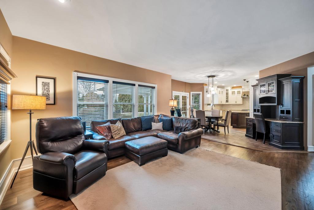 30 Ridgefield Drive, Shoreham, New York image 12