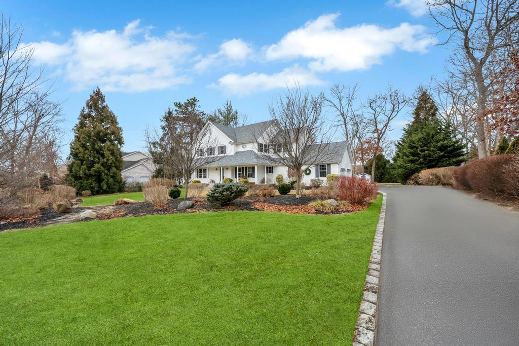 30 Ridgefield Drive, Shoreham, New York image 36