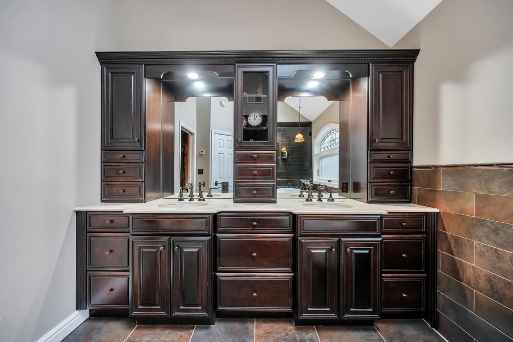 30 Ridgefield Drive, Shoreham, New York image 27