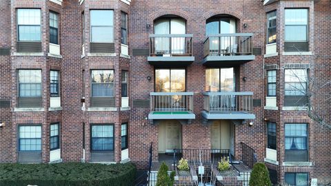 7124 164th Street 2FL Fresh Meadows NY 11365