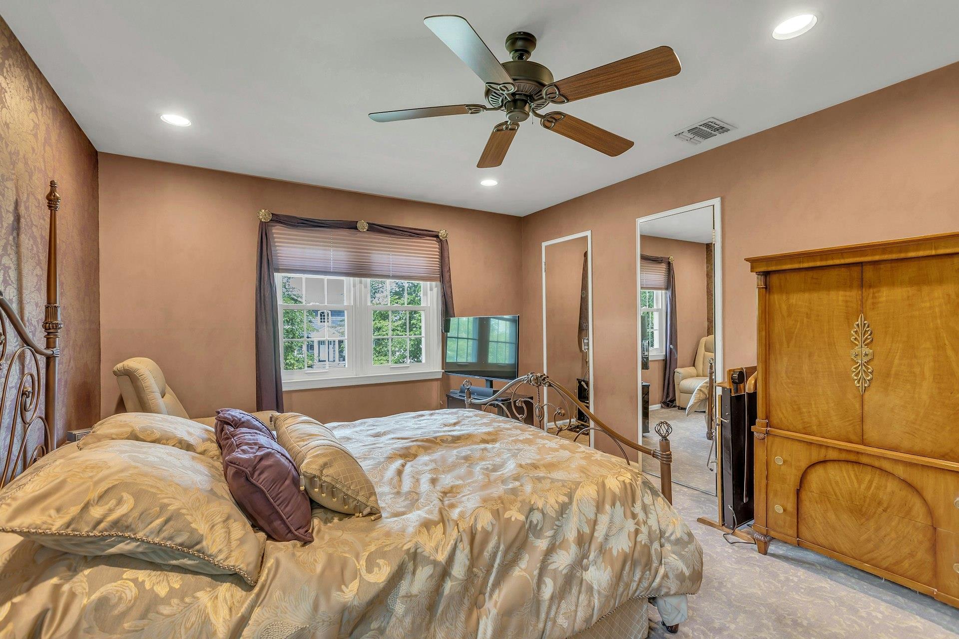 28 Bradford Road, Plainview, New York image 21